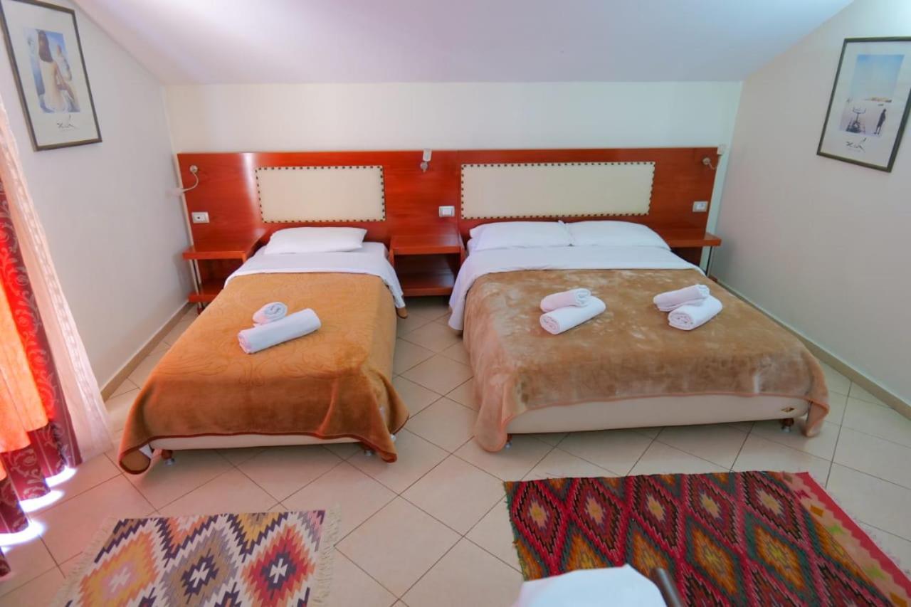 Hotel Veli Sarandë Exteriér fotografie