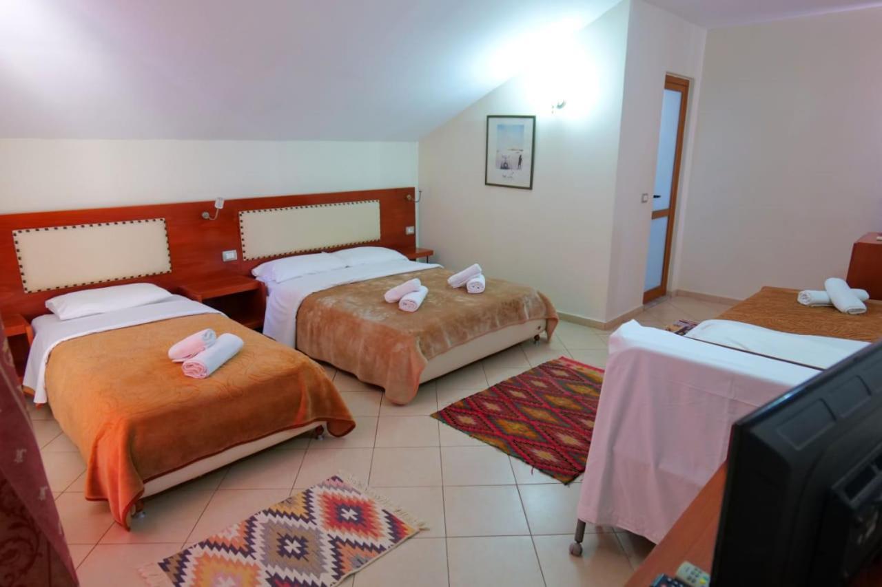 Hotel Veli Sarandë Exteriér fotografie