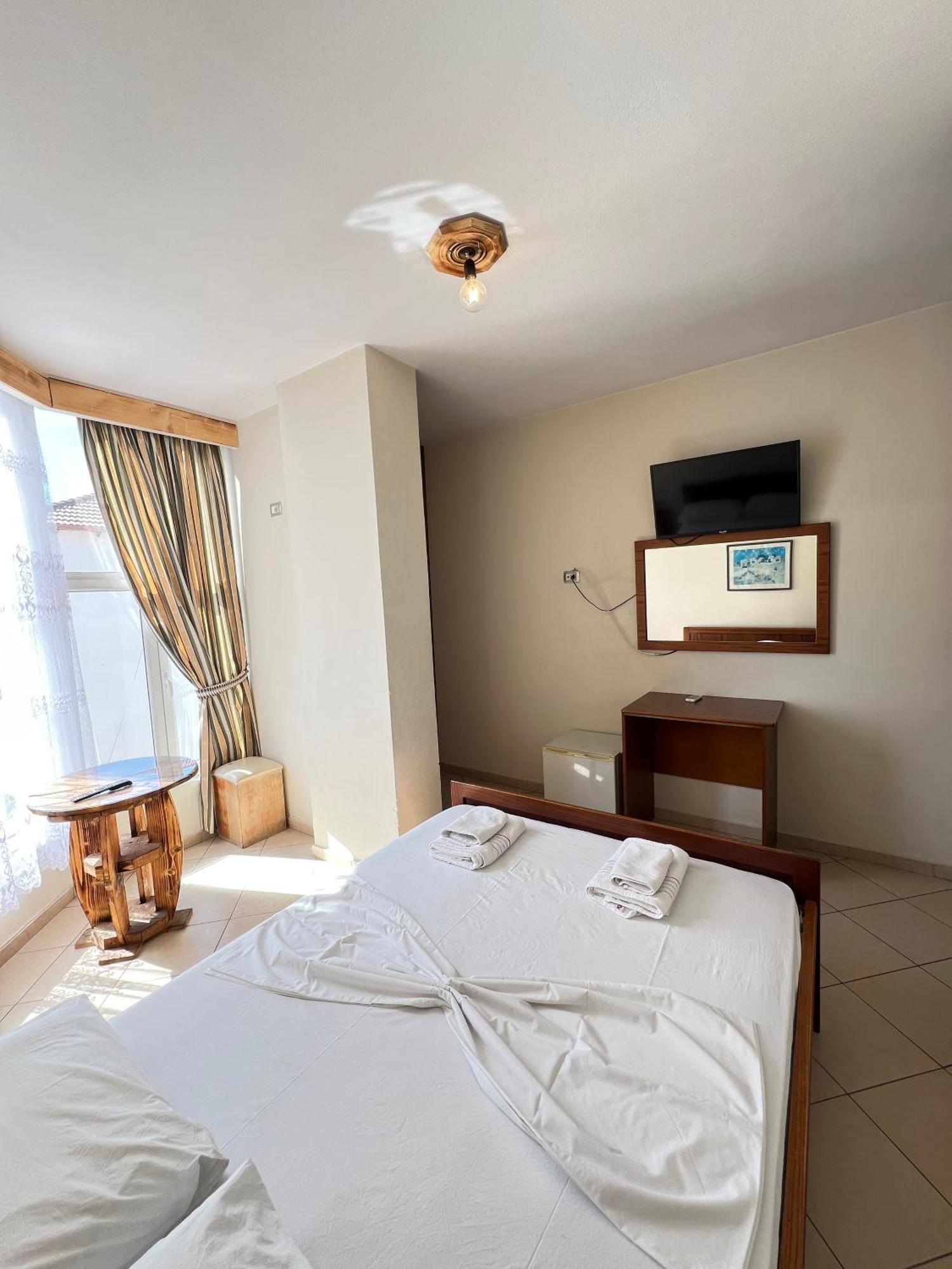 Hotel Veli Sarandë Exteriér fotografie