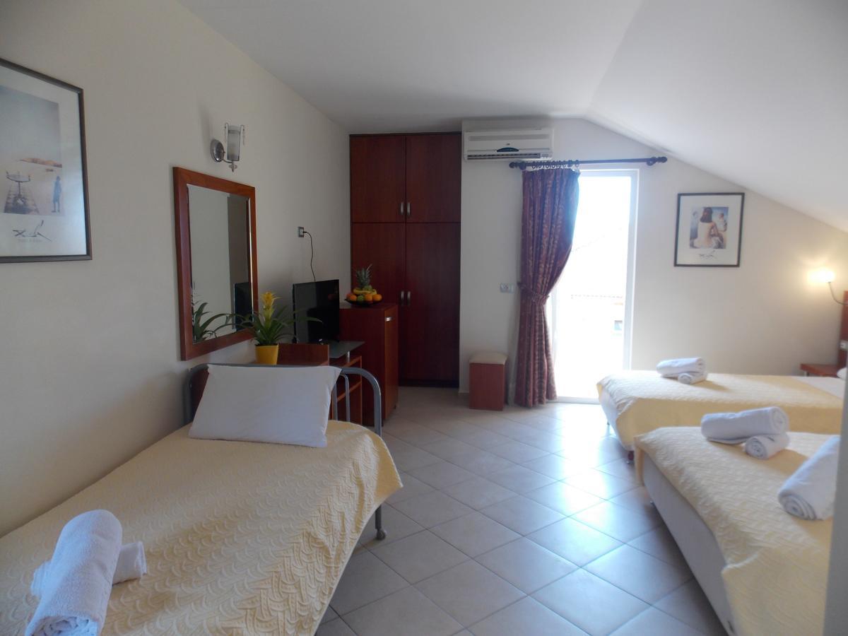 Hotel Veli Sarandë Exteriér fotografie