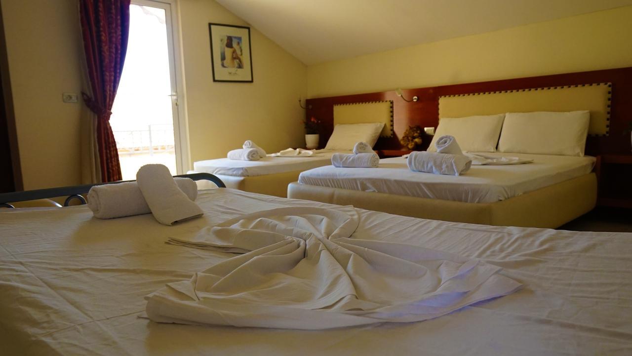 Hotel Veli Sarandë Exteriér fotografie