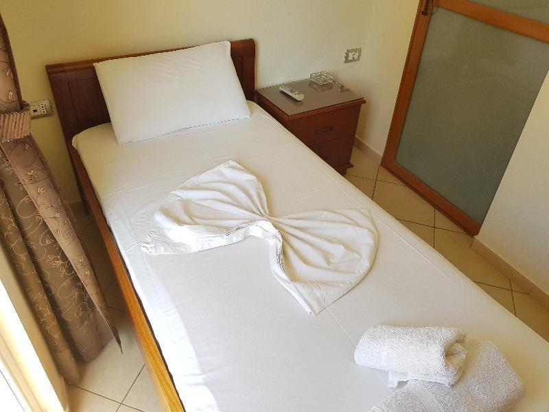 Hotel Veli Sarandë Exteriér fotografie